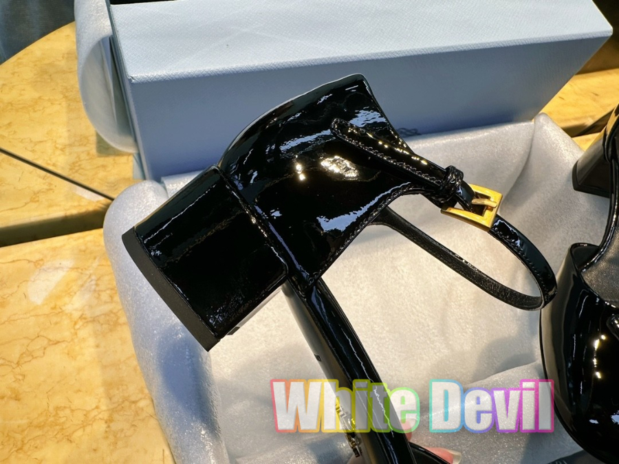 하얀악마 프라다 슬링백 (15).jpg