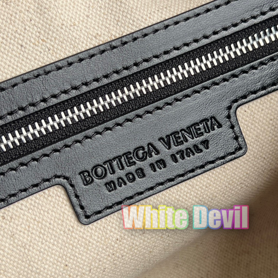 하얀악마 보테가 카메라백 (8).jpg