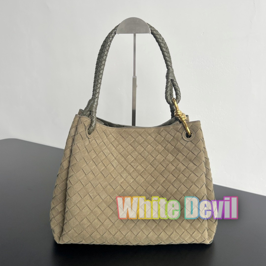 하얀악마 보테가 파라슈트 (3).jpg