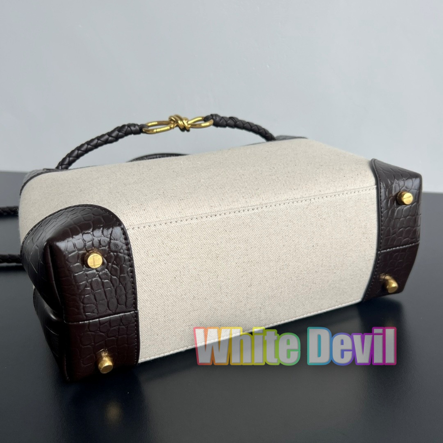 하얀악마 보테가 토트백 (4).jpg