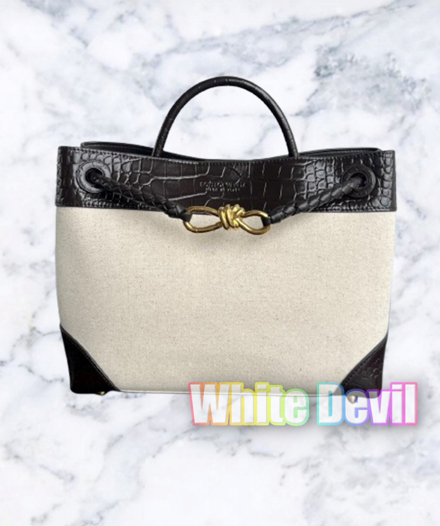 하얀악마 보테가 토트백 (10).jpg