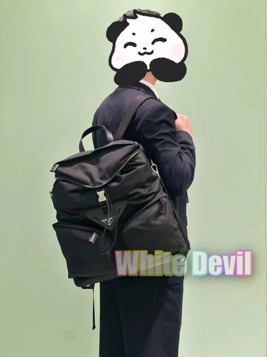 하얀악마 프라다 백팩 (2).jpg