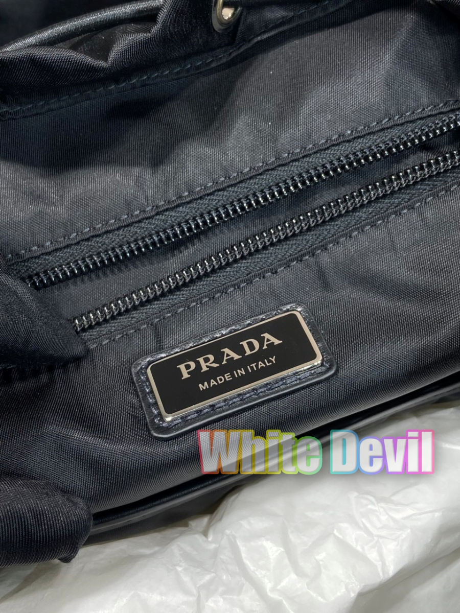 하얀악마 프라다 백팩 (12).jpg
