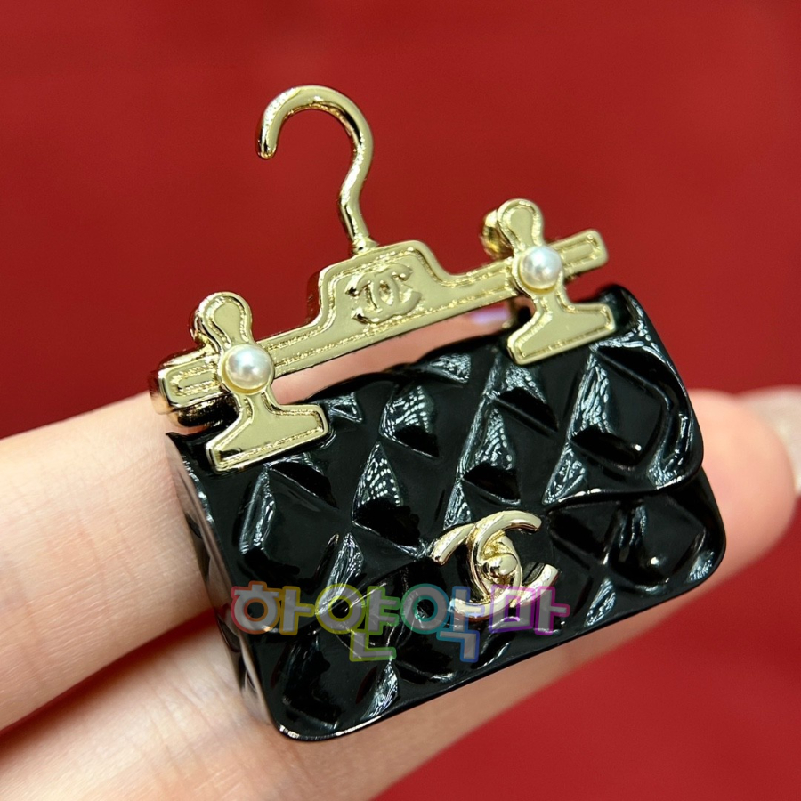 하얀악마 샤넬 브로치 (8).jpg