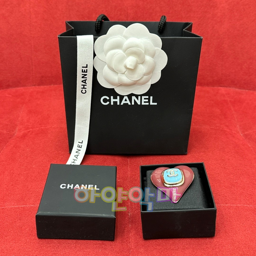 하얀악마 샤넬 브로치 (9).jpg