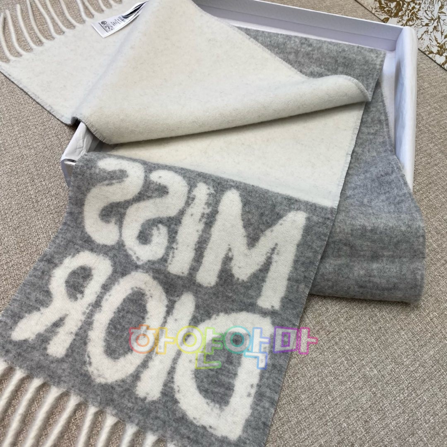 하얀악마 디올 목도리 (4).jpg