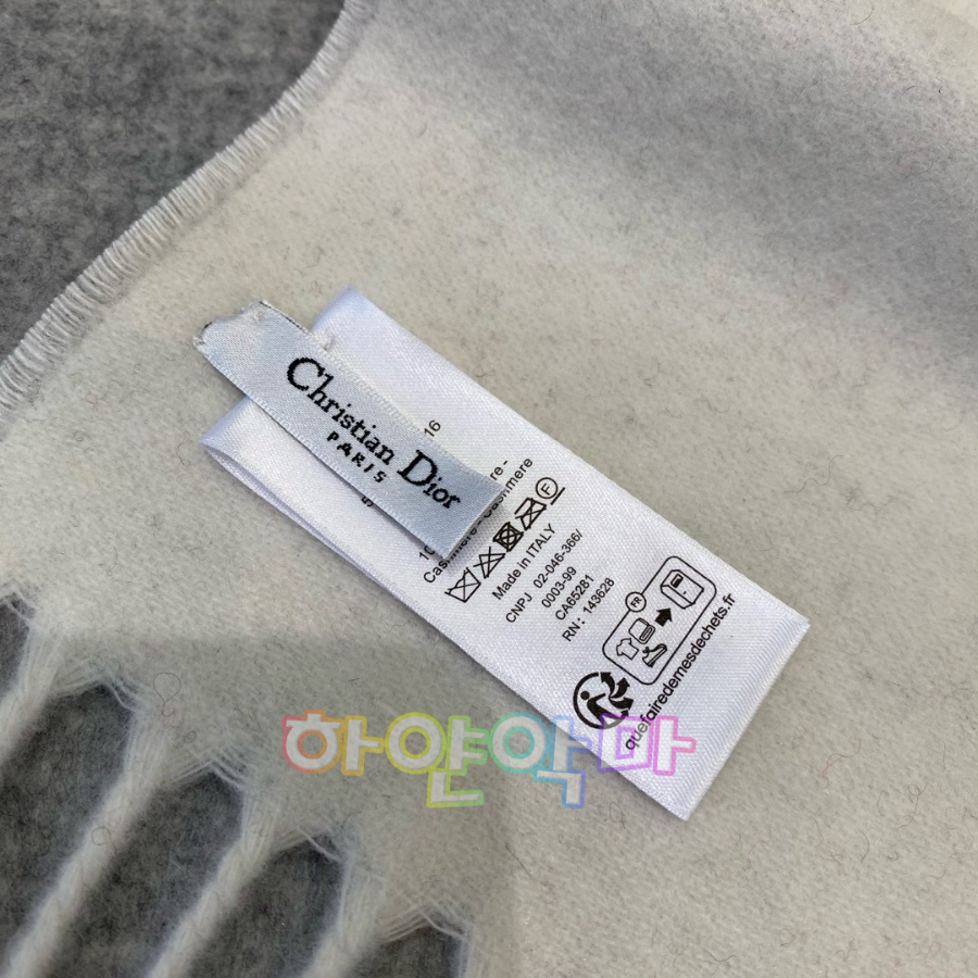 하얀악마 디올 목도리 (8).jpg