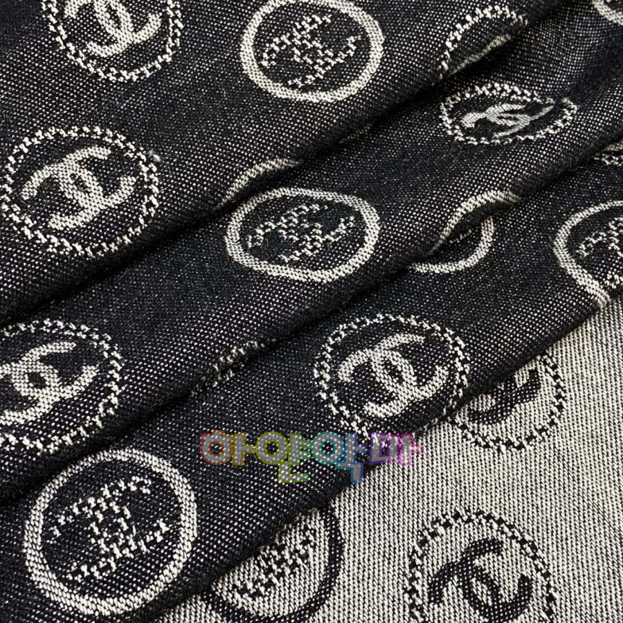 하얀악마 샤넬 스카프 (7).jpg