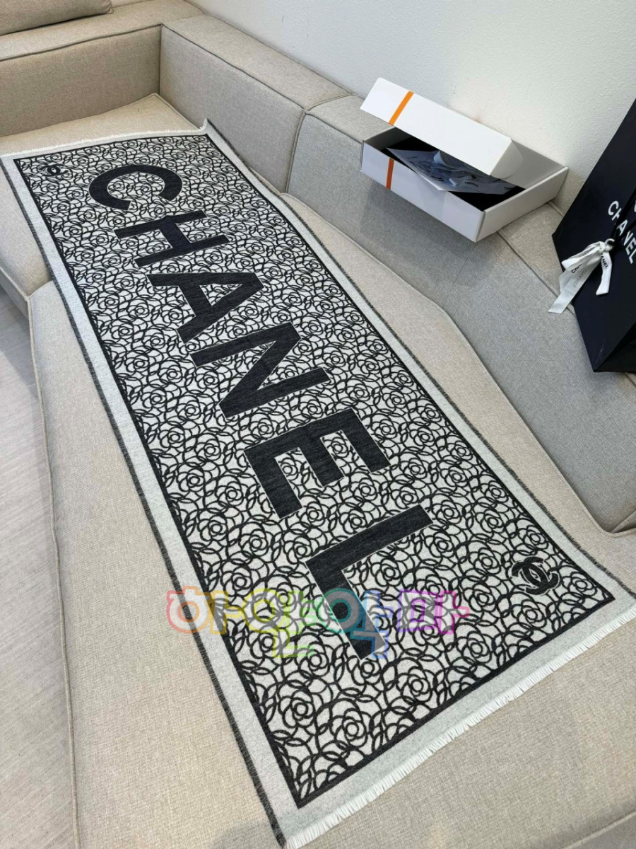 하얀악마 샤넬 머플러 (9).jpg