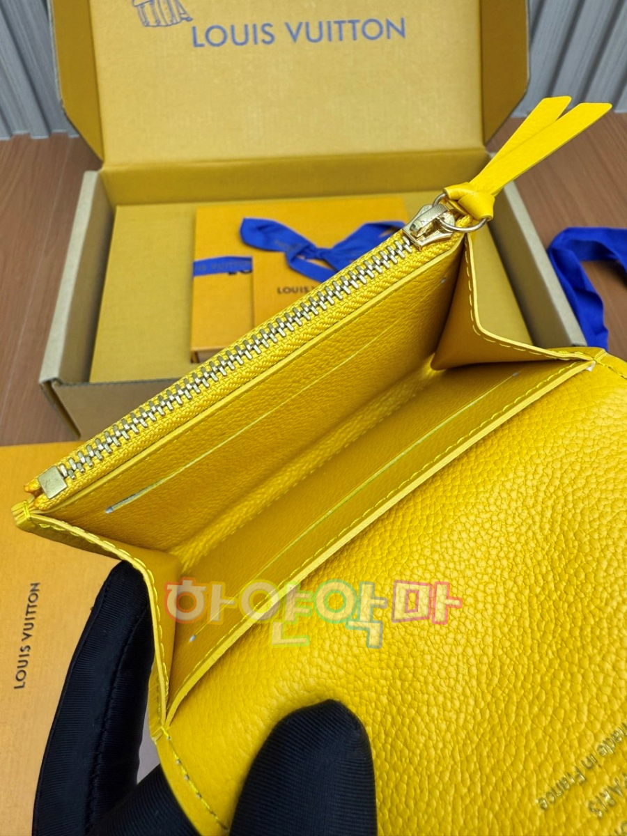 하얀악마 루이 지갑 (5).jpg