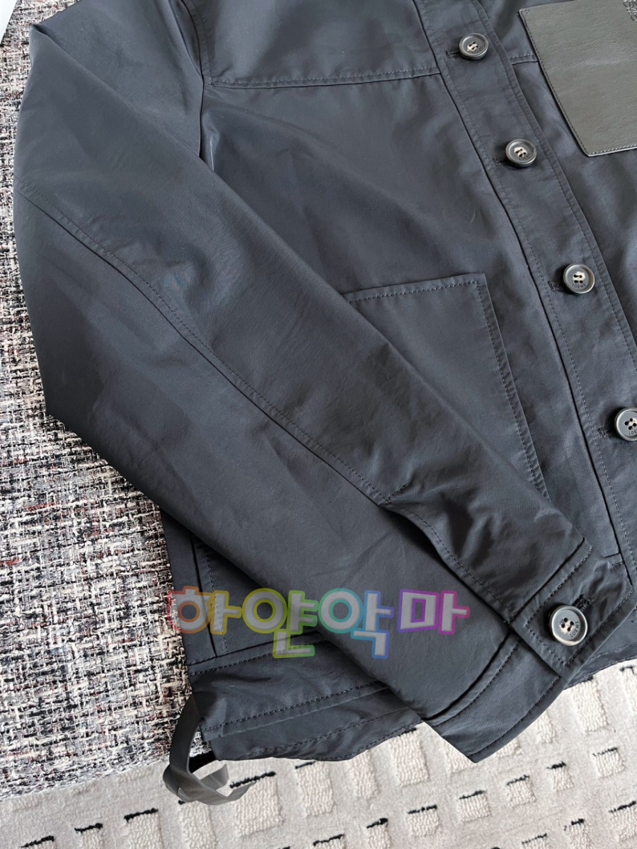 하얀악마 로에베 자켓 (14).jpg