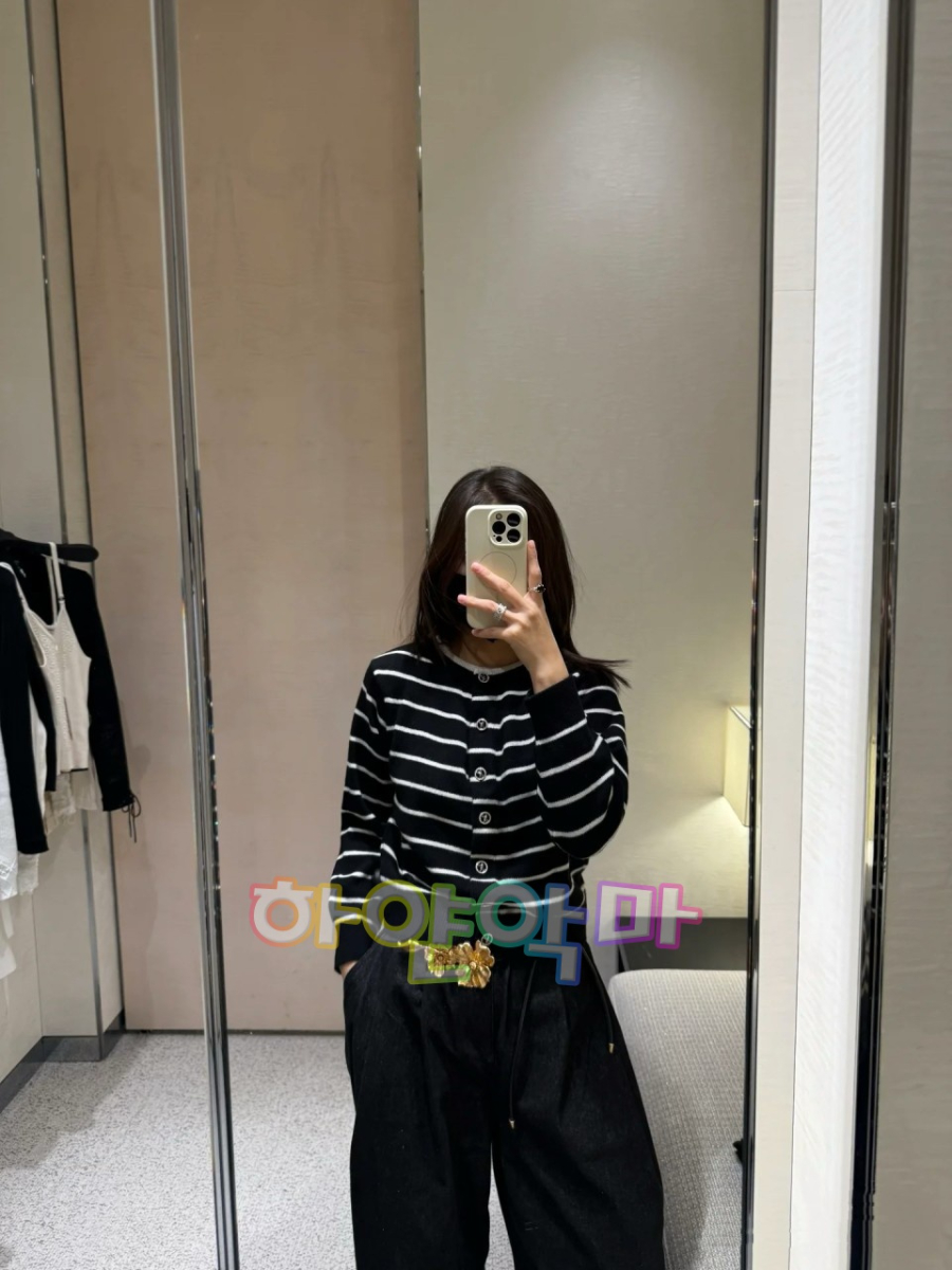 하얀악마 샤넬 가디건 (1).jpg