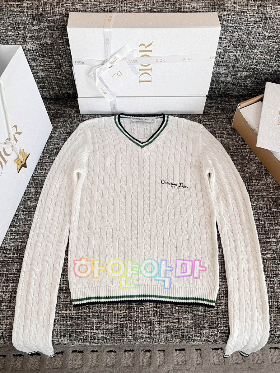 하얀악마 디올 니트 (13).jpg