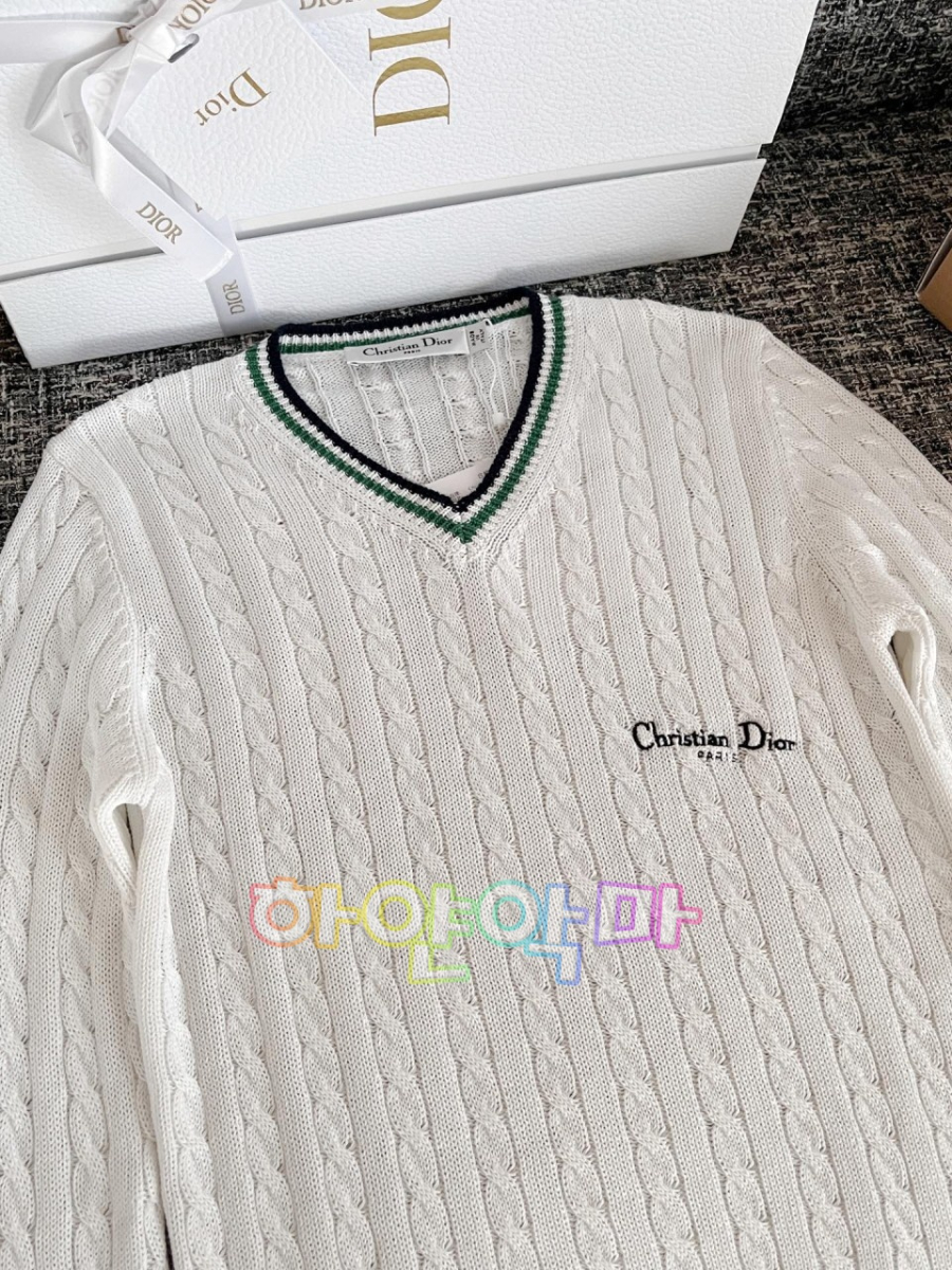 하얀악마 디올 니트 (14).jpg