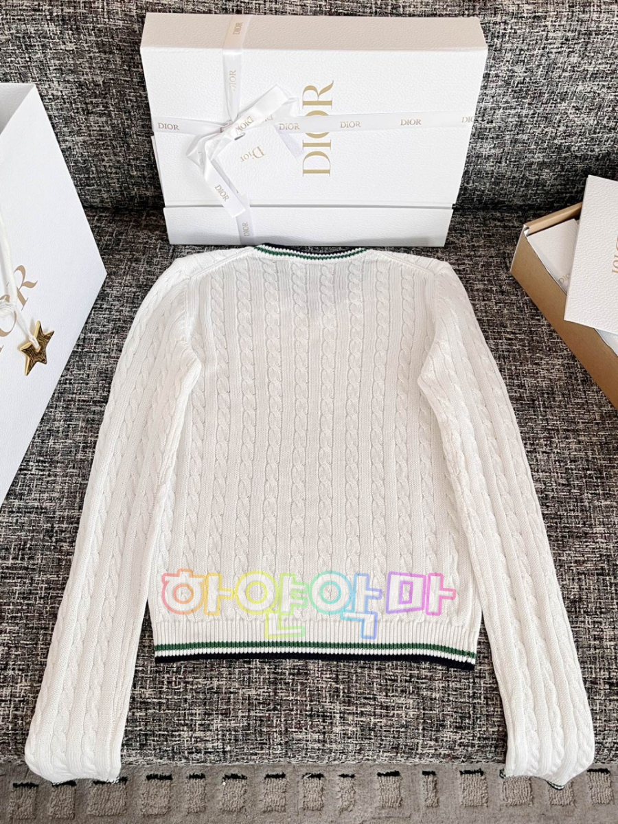 하얀악마 디올 니트 (20).jpg
