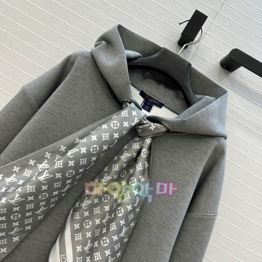 하얀악마 루이 후드티 (6).jpg