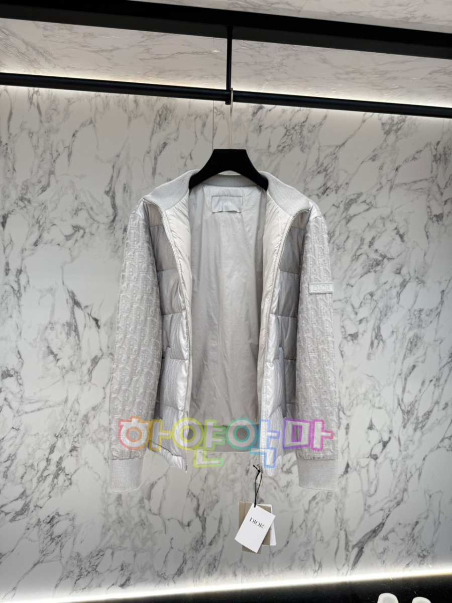 하얀악마 디올 패딩 (5).jpg