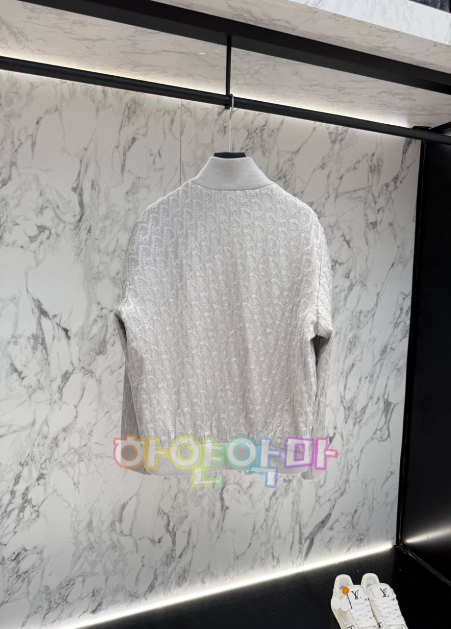 하얀악마 디올 패딩 (6).jpg