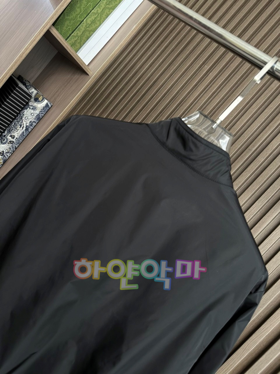 하얀악마 프라다 점퍼 (9).jpg