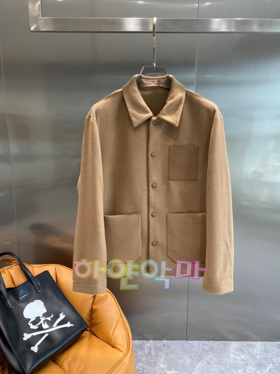 하얀악마 로에베 코트 (2).jpg