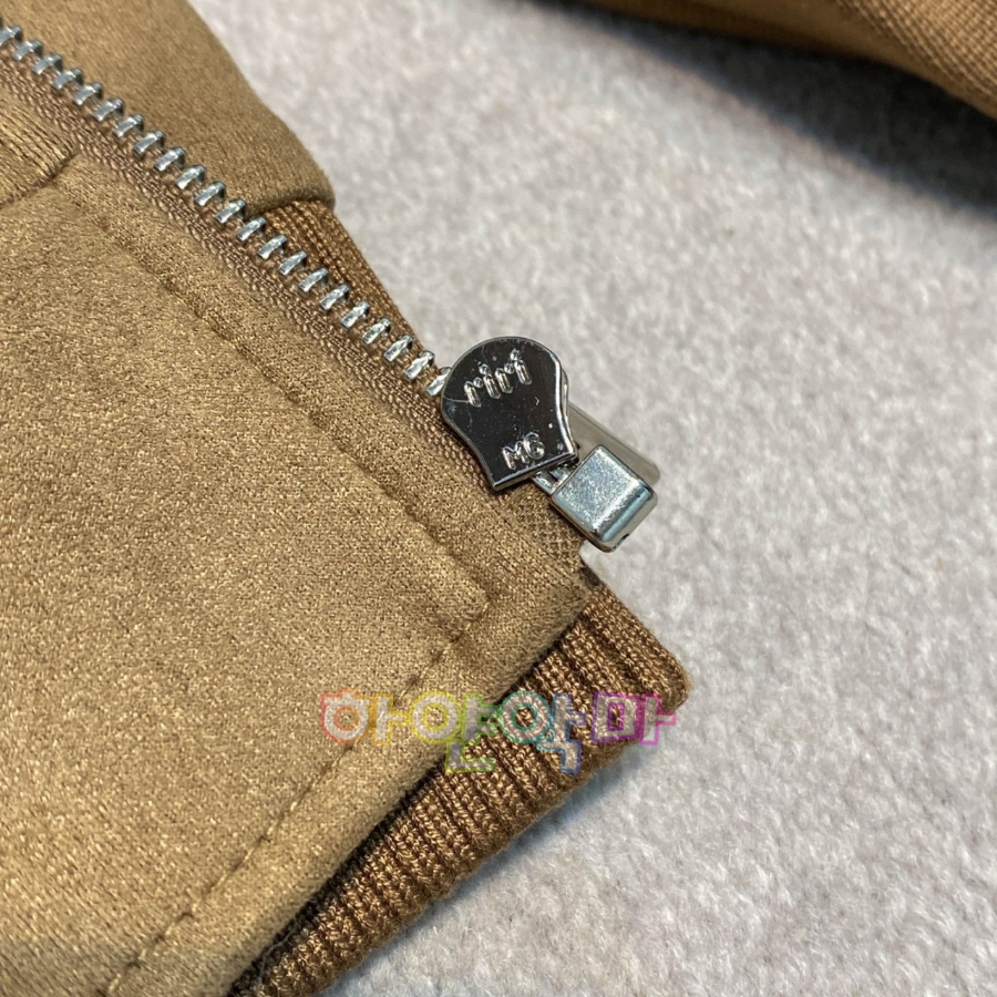 하얀악마 프라다 점퍼 (19).jpg