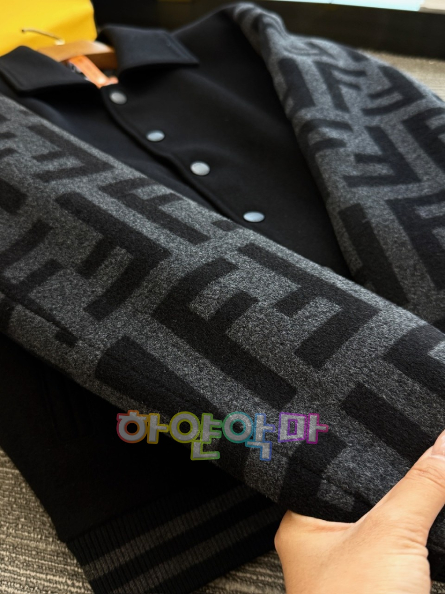 하얀악마 펜디 자켓 (14).jpg