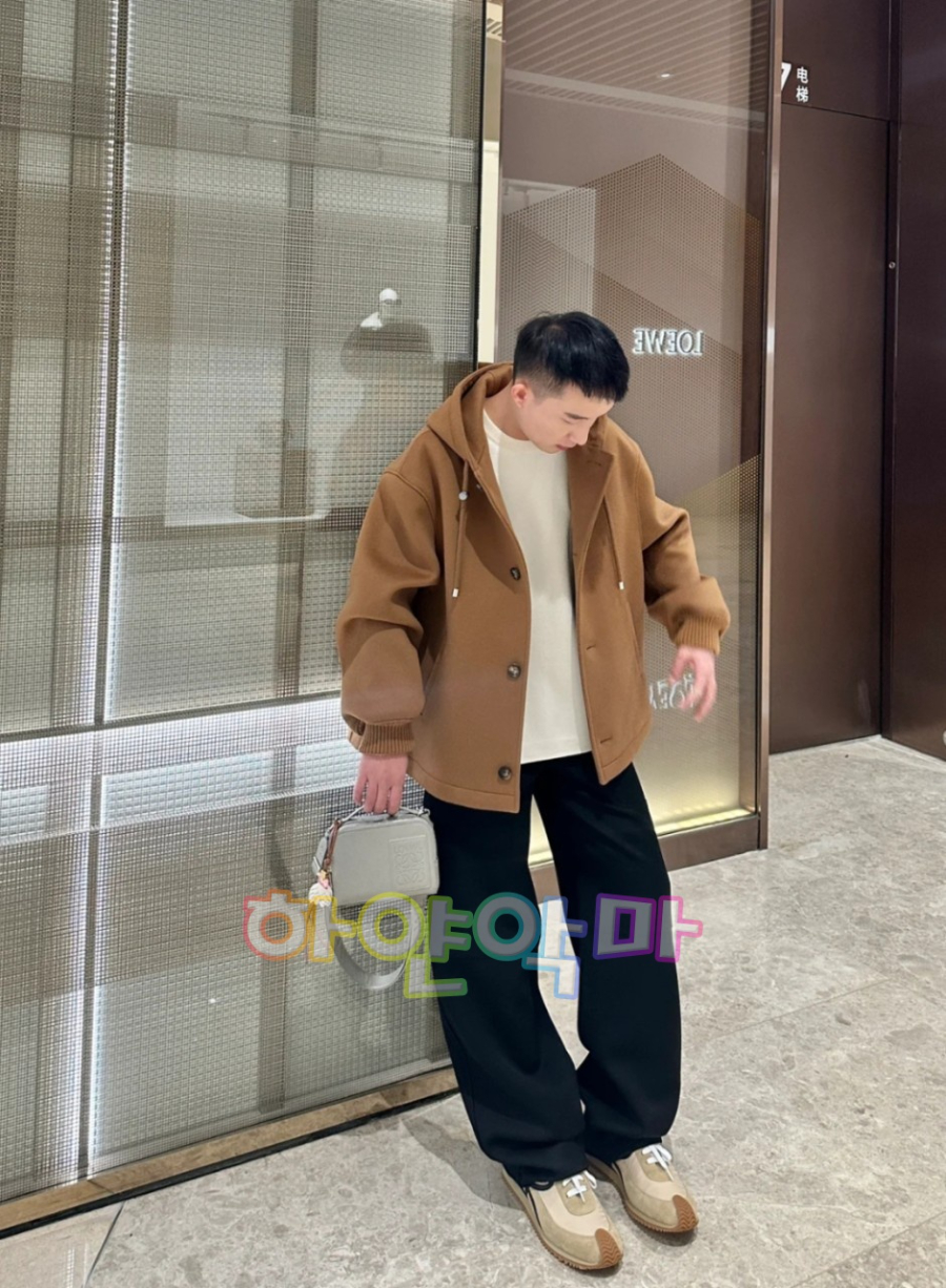 하얀악마 로에베 자켓 (2).jpg