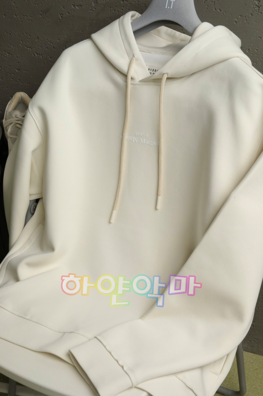 하얀악마 메종 후드티 (4).jpg