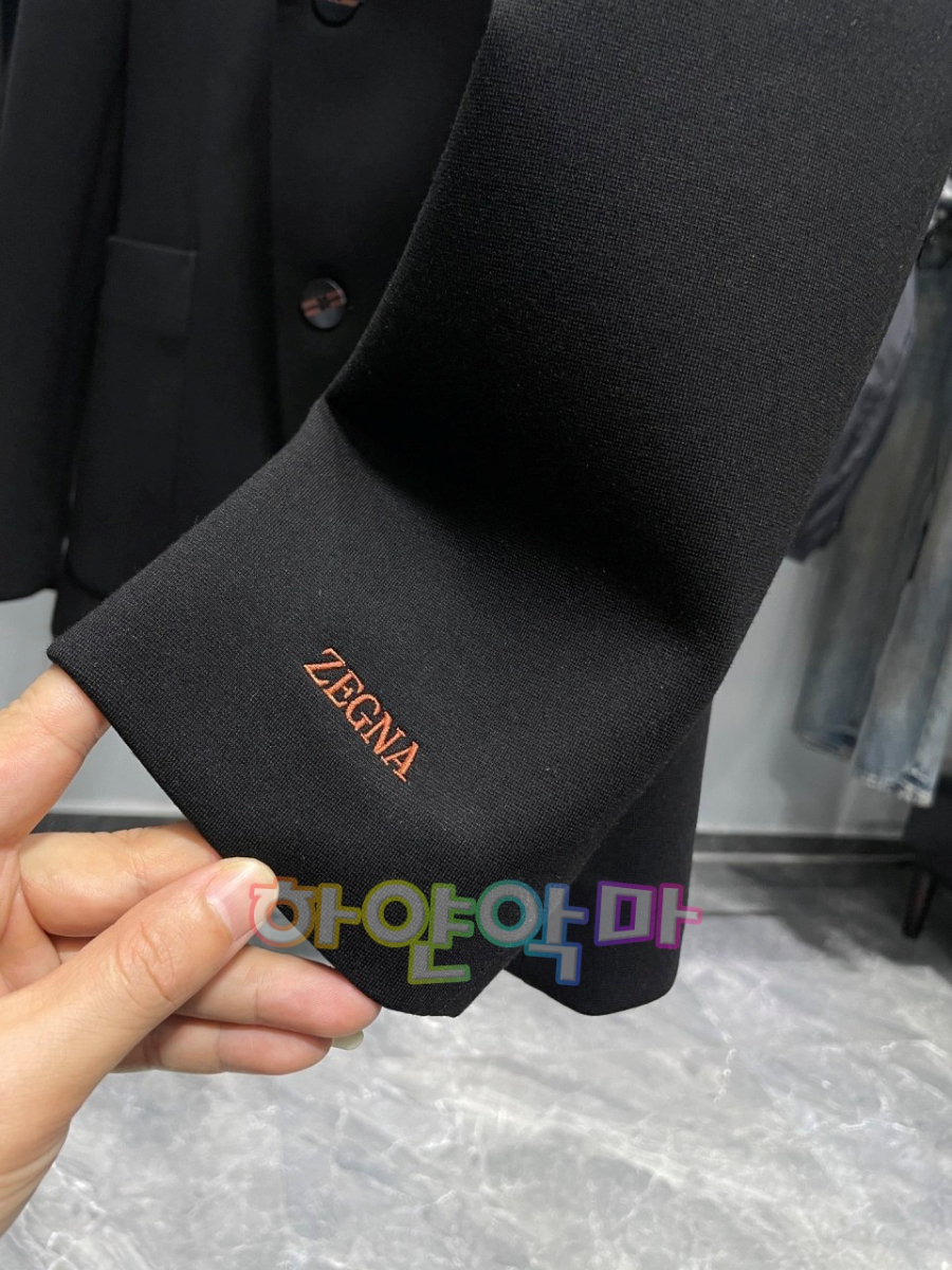 하얀악마 제냐 자켓 (10).jpg