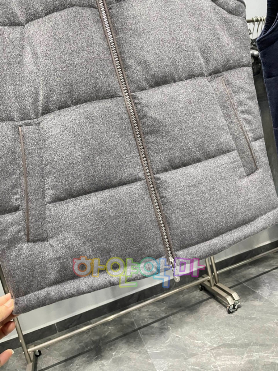 하얀악마 쿠치 조끼 (17).jpg