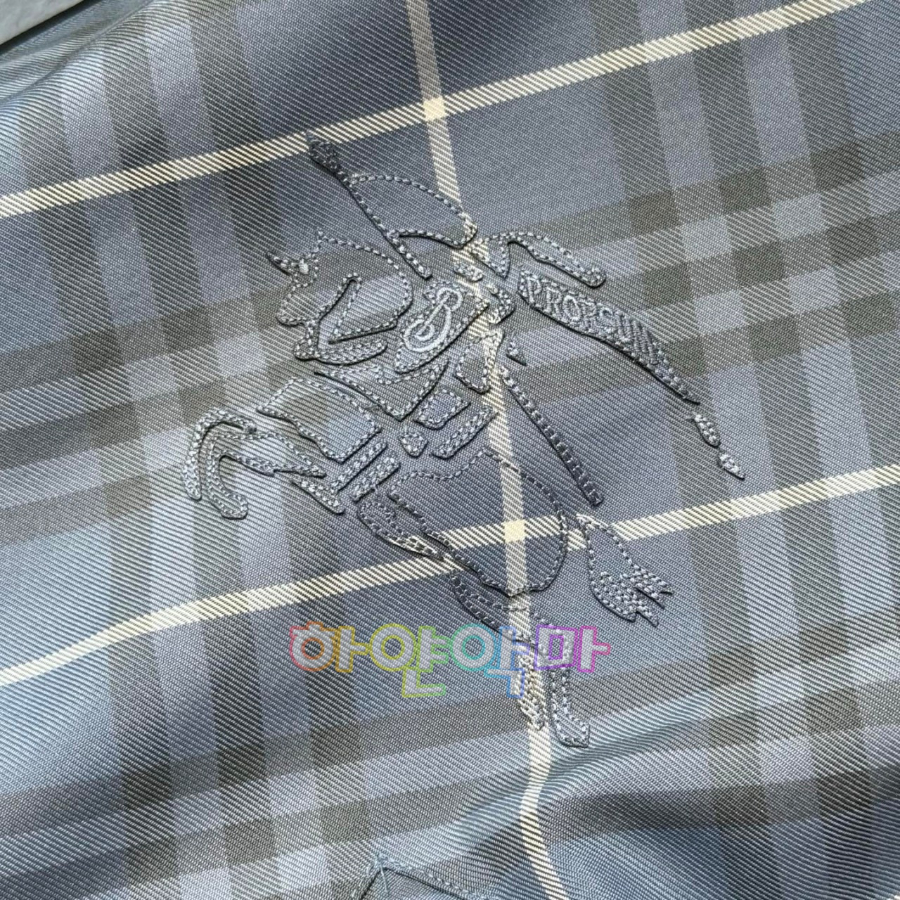 하얀악마 버버리 점퍼 (13).jpg