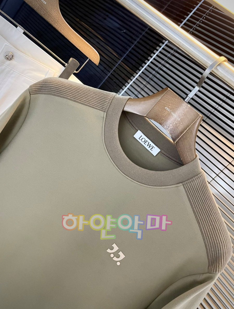 하얀악마 로에베 티셔츠 (3).jpg