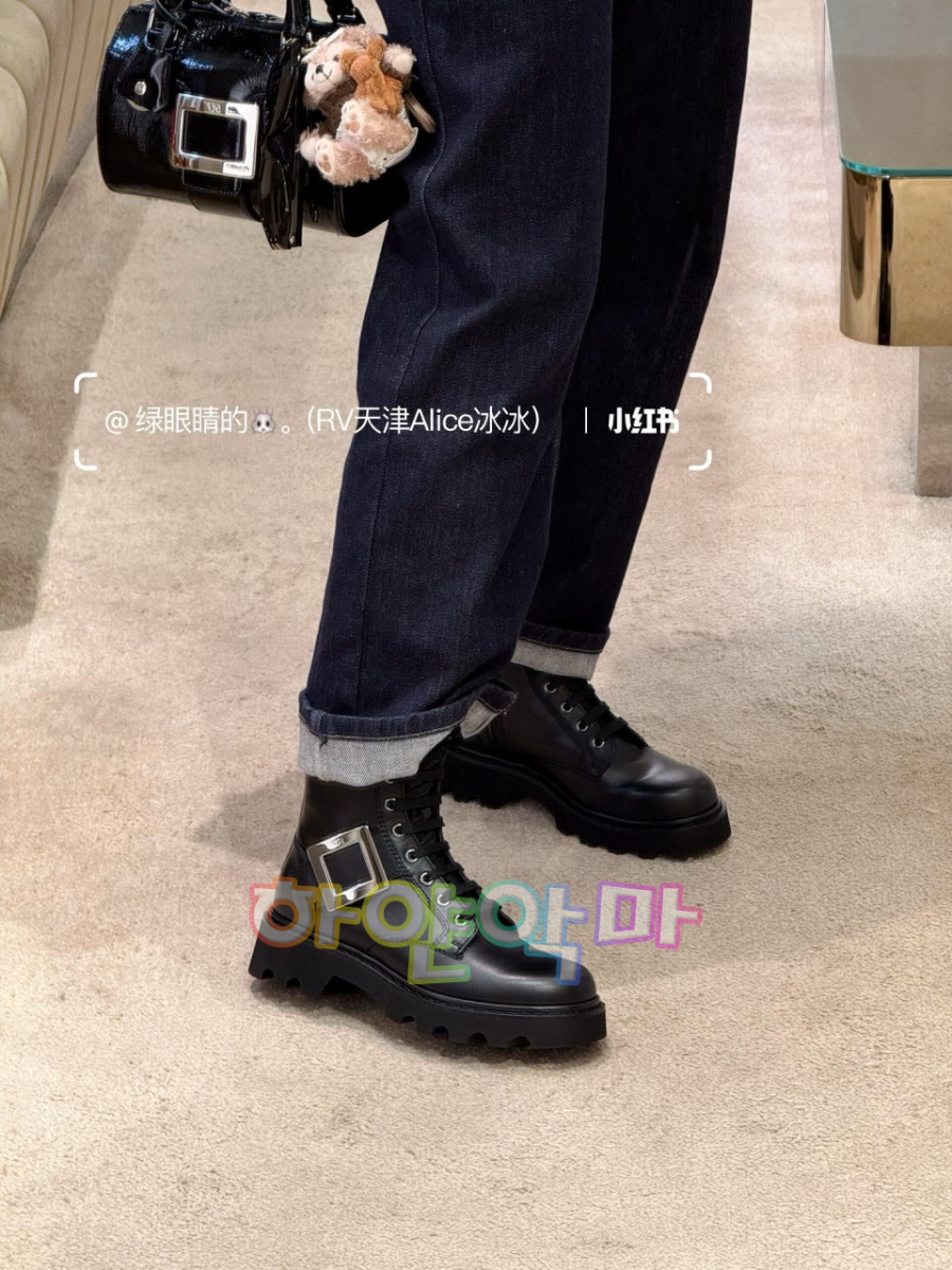 하얀악마 로저비비에 워커 (2).jpg