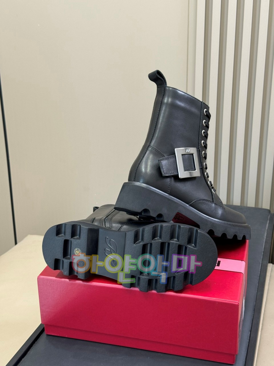 하얀악마 로저비비에 워커 (9).jpg