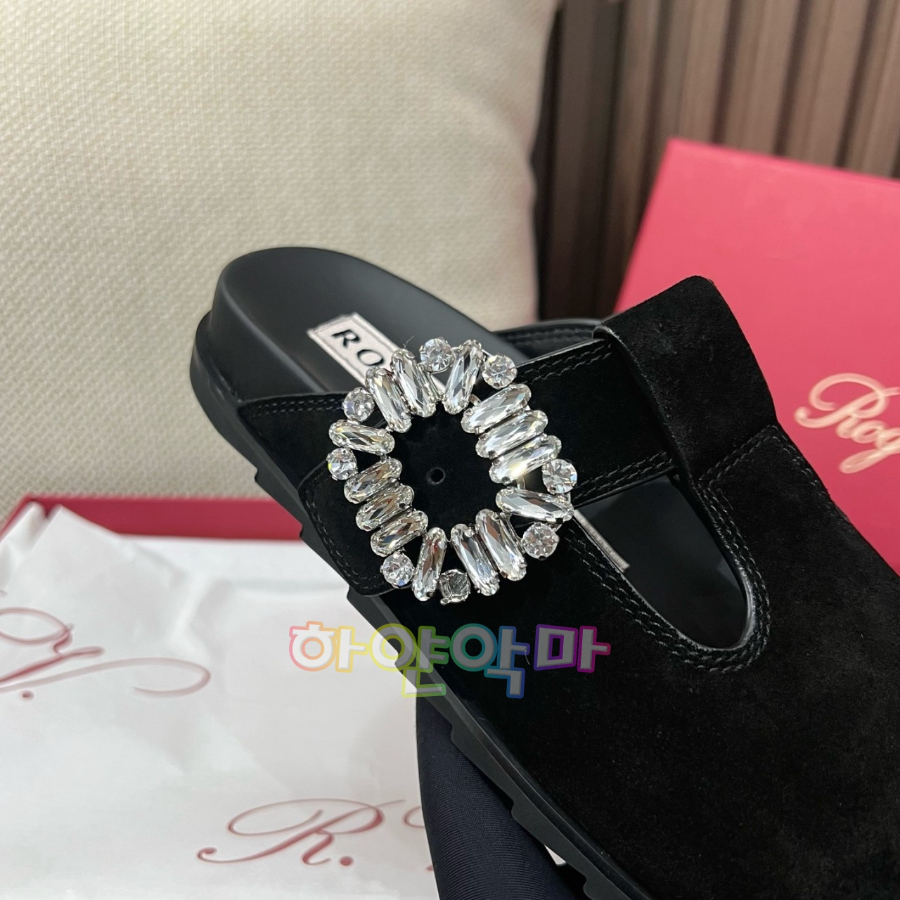 하얀악마 로저 블로퍼 (14).jpg