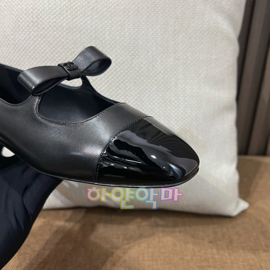 하얀악마 샤넬 플랫 (14).jpg