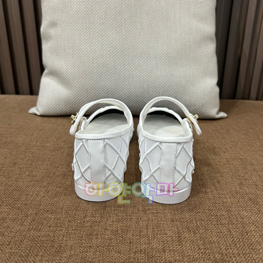 하얀악마 샤넬 플랫 (10).jpg