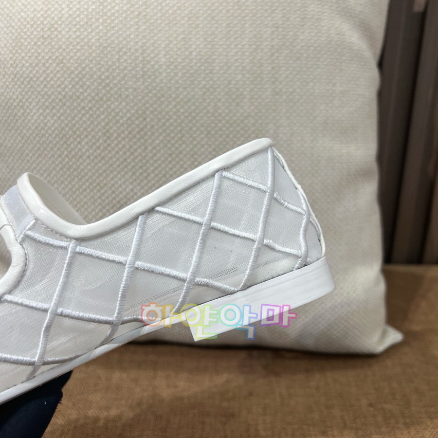 하얀악마 샤넬 플랫 (16).jpg