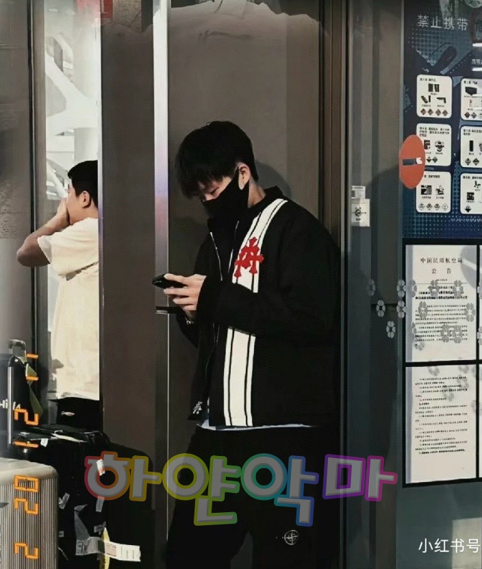 하얀악마 크롬하츠 점퍼 (2).jpg