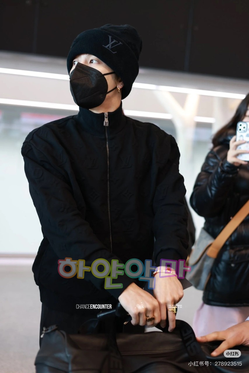 하얀악마 루이 집업 (2).jpg