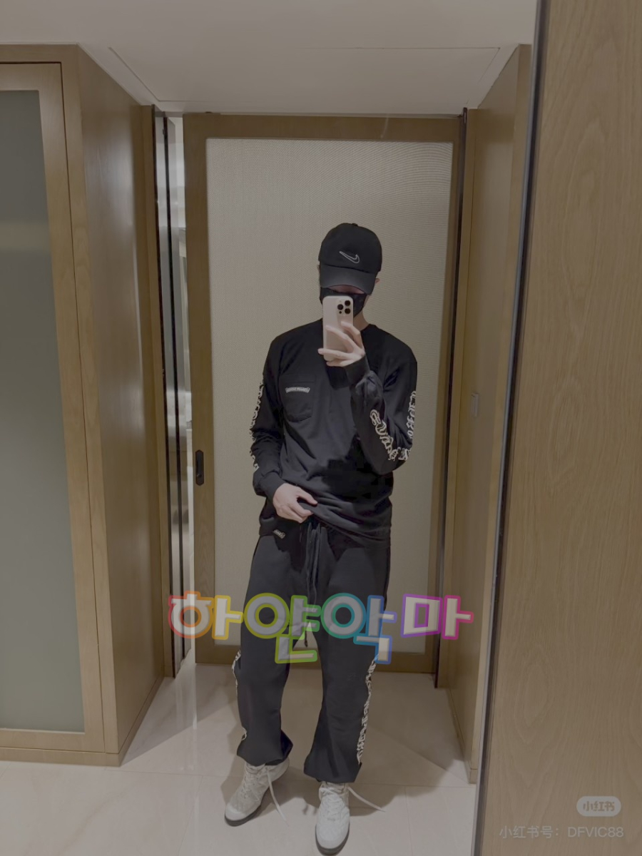 하얀악마 크롬하츠 티셔츠 (1).jpg