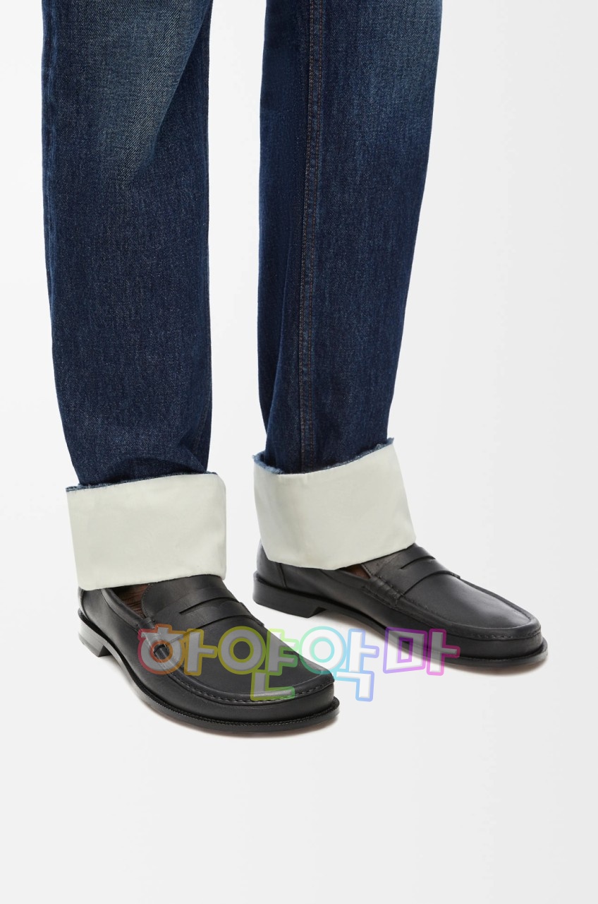 하얀악마 로에베 로퍼 (1).jpg