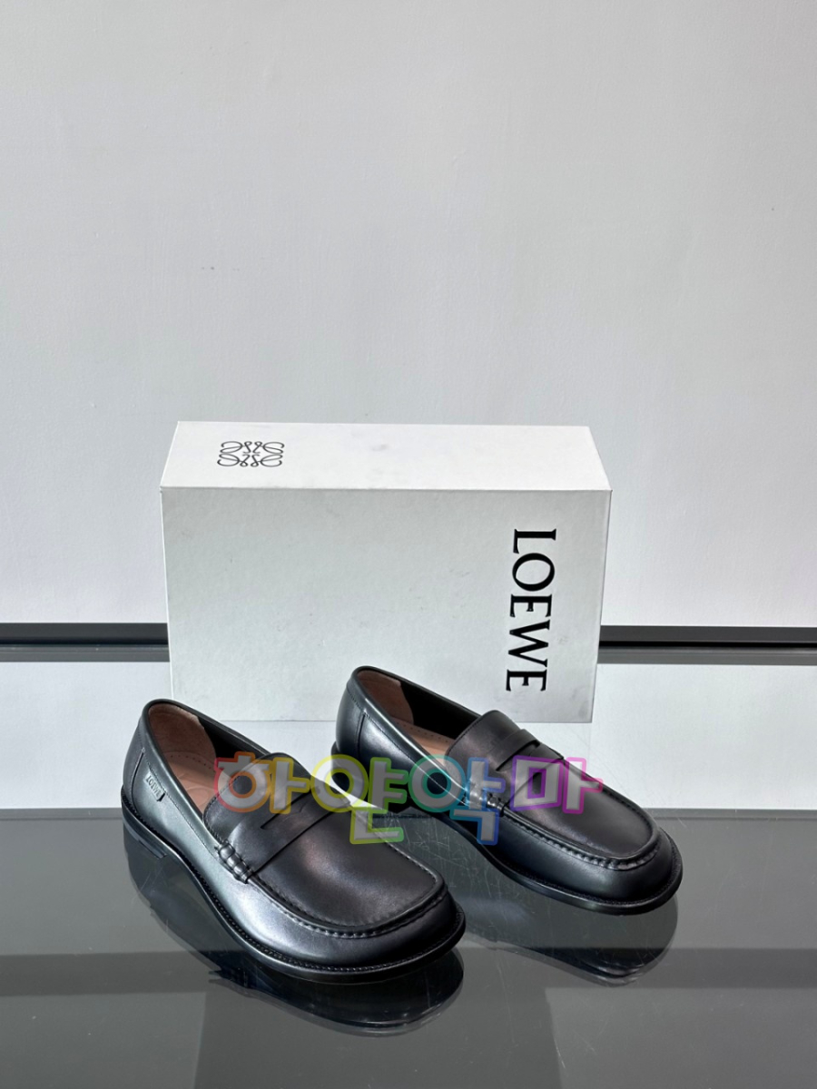 하얀악마 로에베 로퍼 (6).jpg