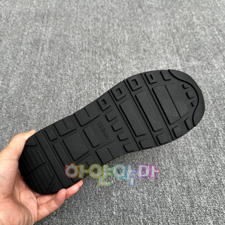 하얀악마 제냐 운동화 (12).jpg