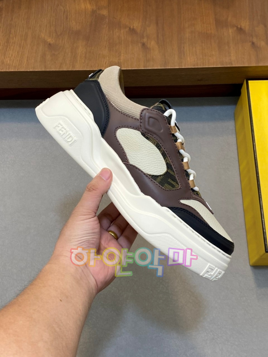 하얀악마 펜디 운동화 (5).jpg