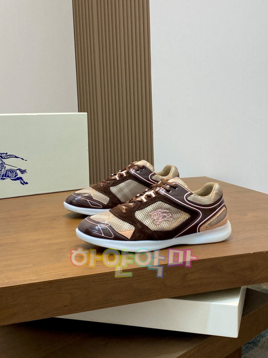 하얀악마 버버리 운동화 (3).jpg