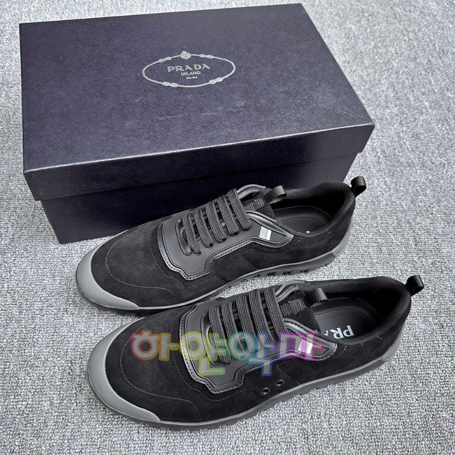 하얀악마 프라다 운동화 (2).jpg