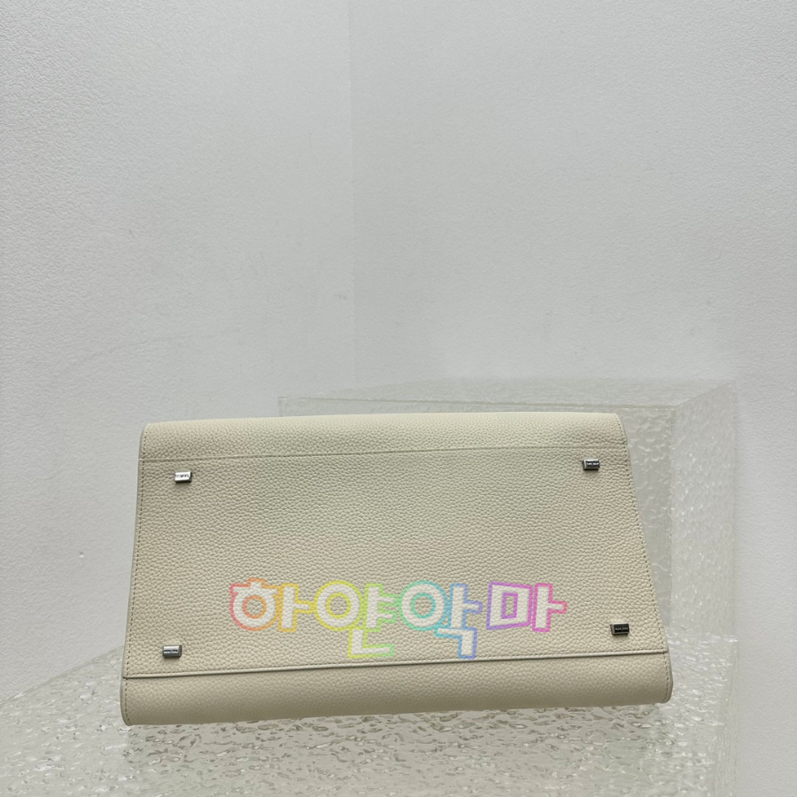 하얀악마 더로우 마고15 (4).jpg