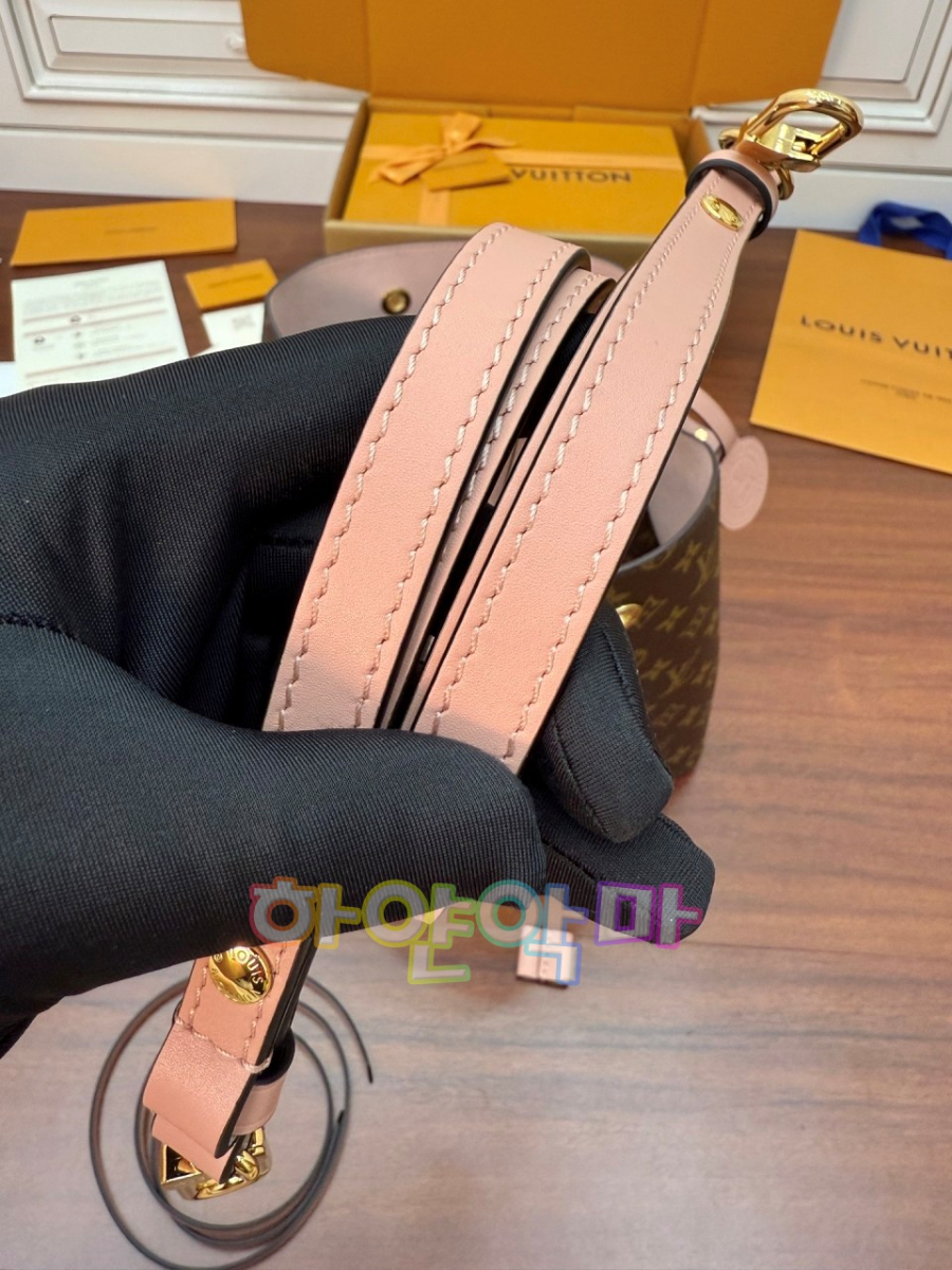 하얀악마 루이 네오노에 (7).jpg