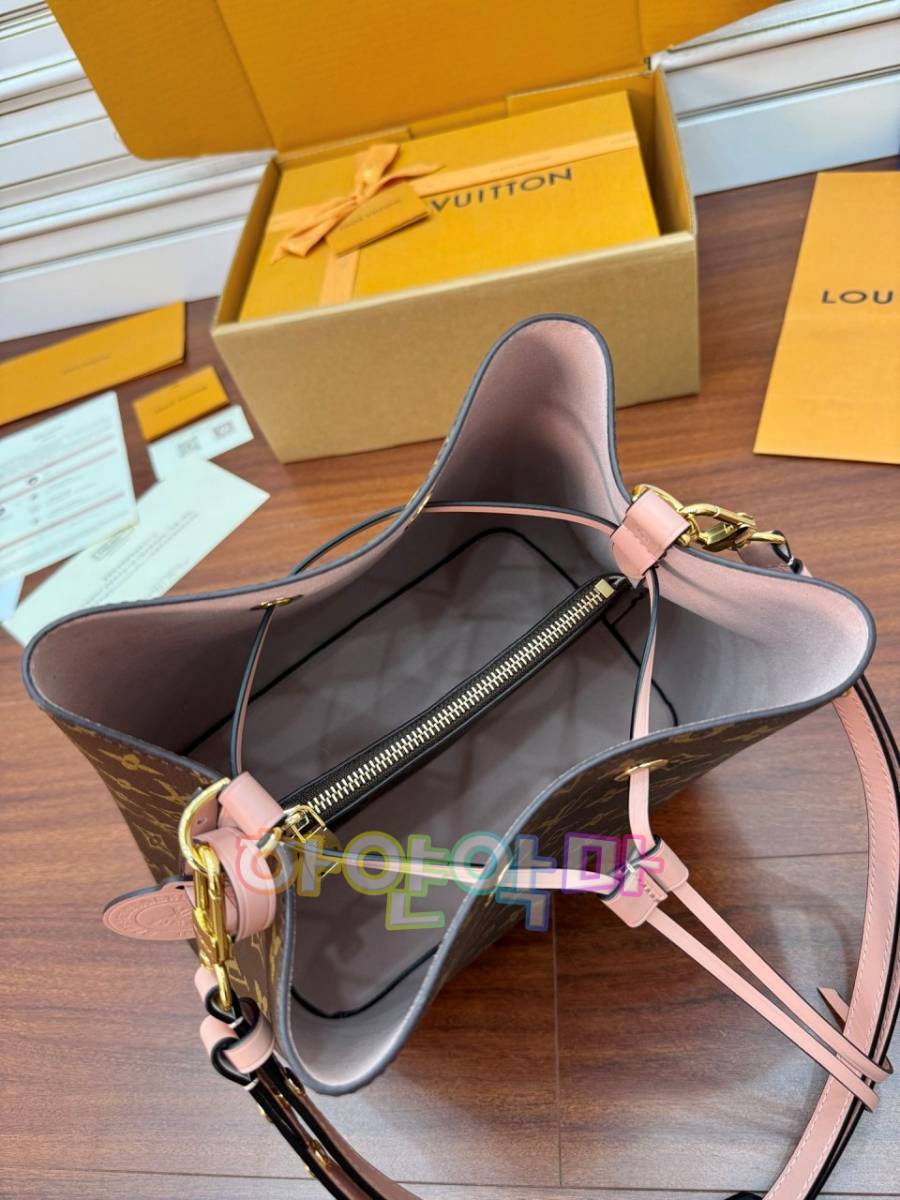 하얀악마 루이 네오노에 (13).jpg